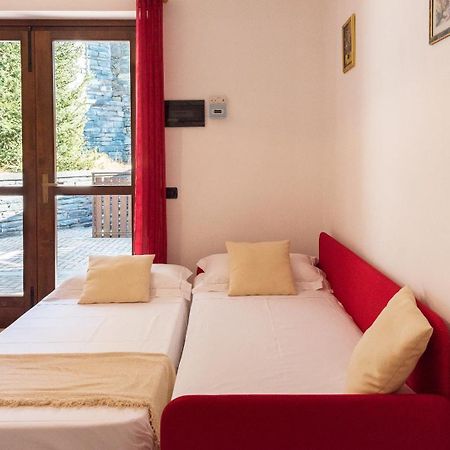 Lanterna Apartments Chiesa in Valmalenco Extérieur photo