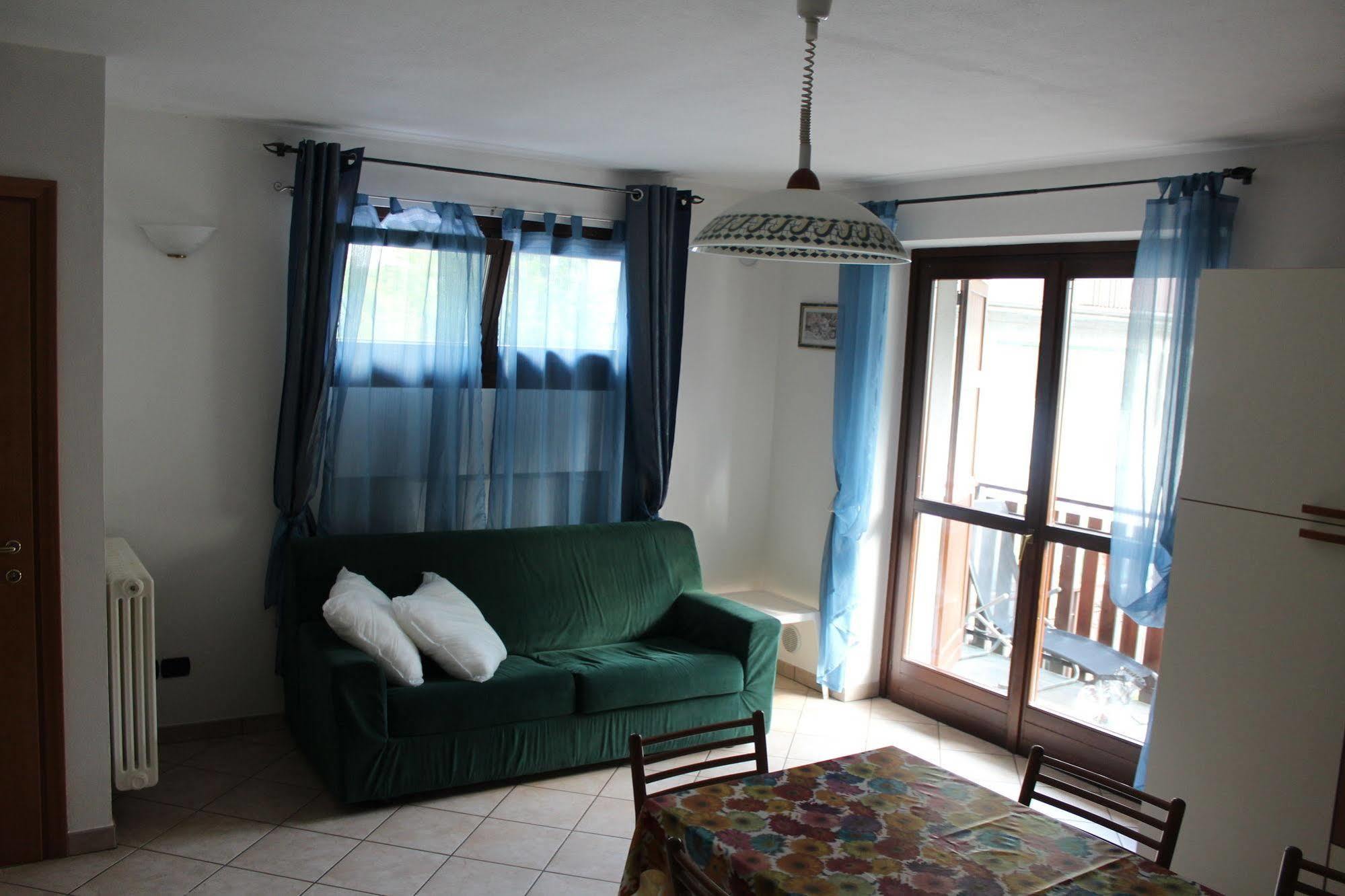 Lanterna Apartments Chiesa in Valmalenco Extérieur photo