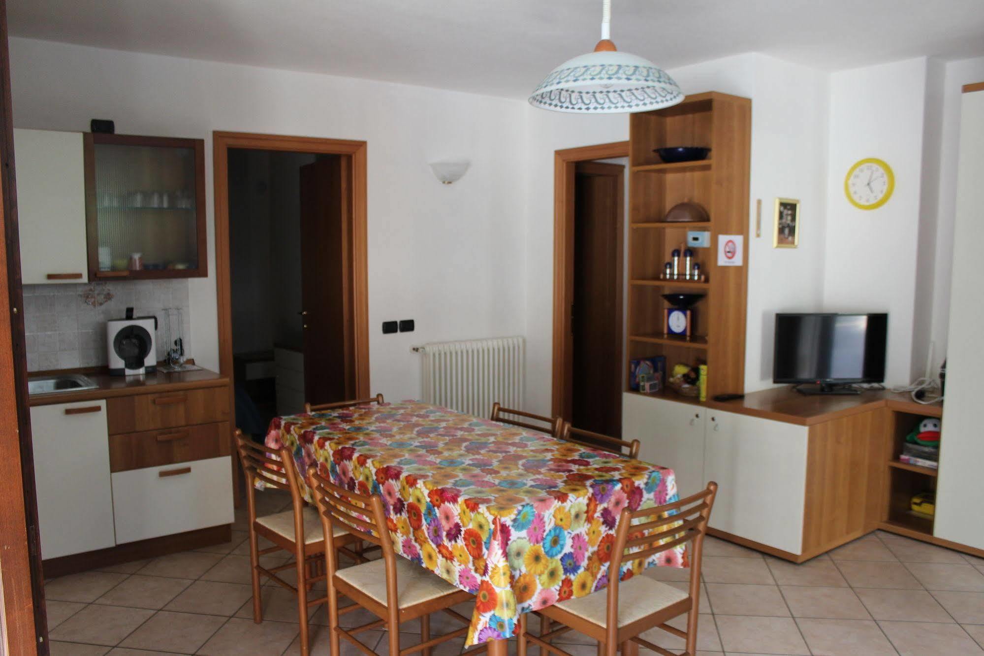 Lanterna Apartments Chiesa in Valmalenco Extérieur photo